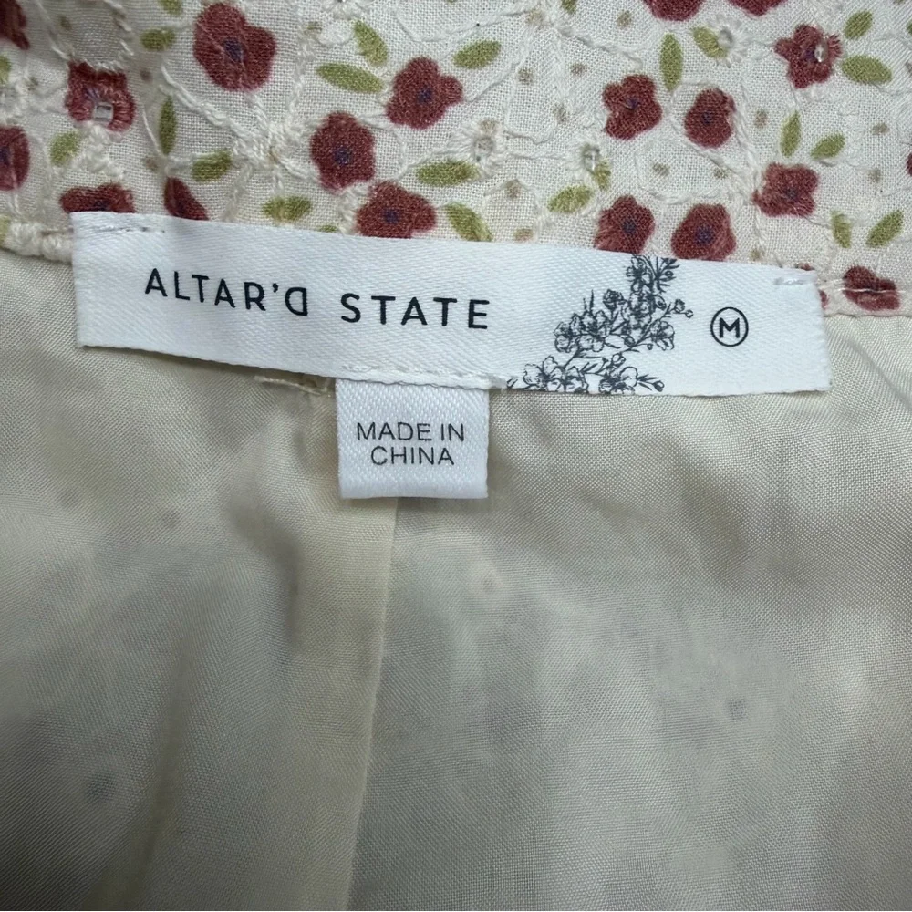 Altar'd State Floral Eyelet Ruffle Hem Shorts |‎ High Waisted | Size Medium